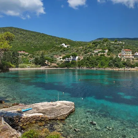 فيلة Kavos